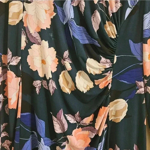 Harper Rose Ruched Sheath Dress - Picture 3 of 4